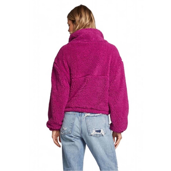 NEW SALTWATER LUXE Everest Pullover Berry Purple Sherpa Size Medium - Picture 3 of 5